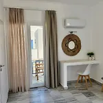 Magginas * Πάρος