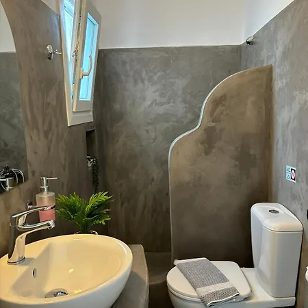 Magginas * パロス島