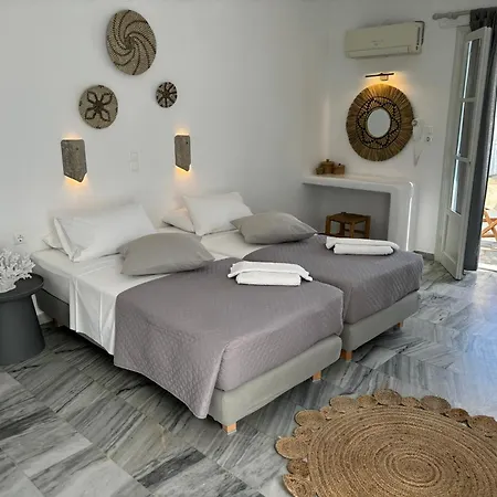 Magginas パロス島