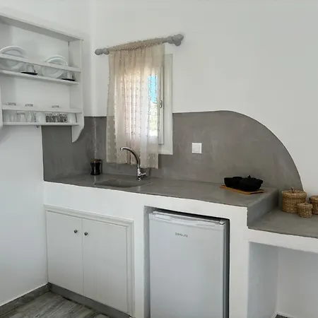 Magginas パロス島