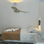 Magginas * Páros