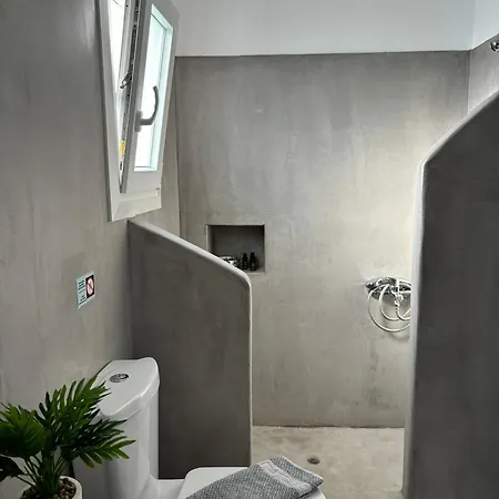 Magginas * Parikia (Paros)