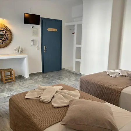 Magginas * Parikia (Paros)