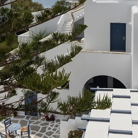 Magginas * Parikia (Paros)